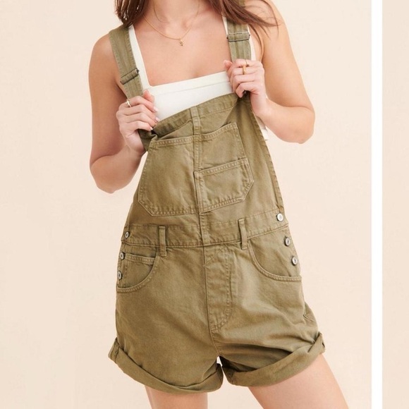 ✨SOLD✨ Free People We the Free Ziggy Shortalls Overalls in Greyed Olive Green - Picture 2 of 6